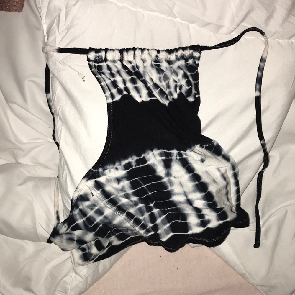 Cropped tie around cami